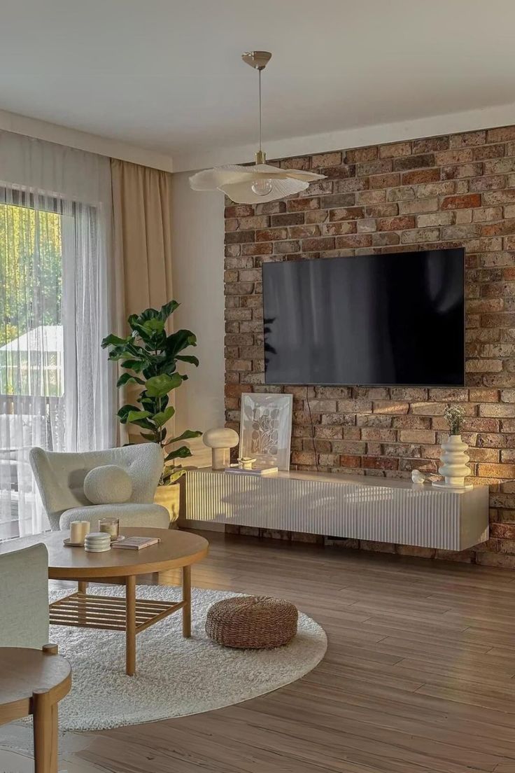 Living Room Decors & Pieces - Image 21